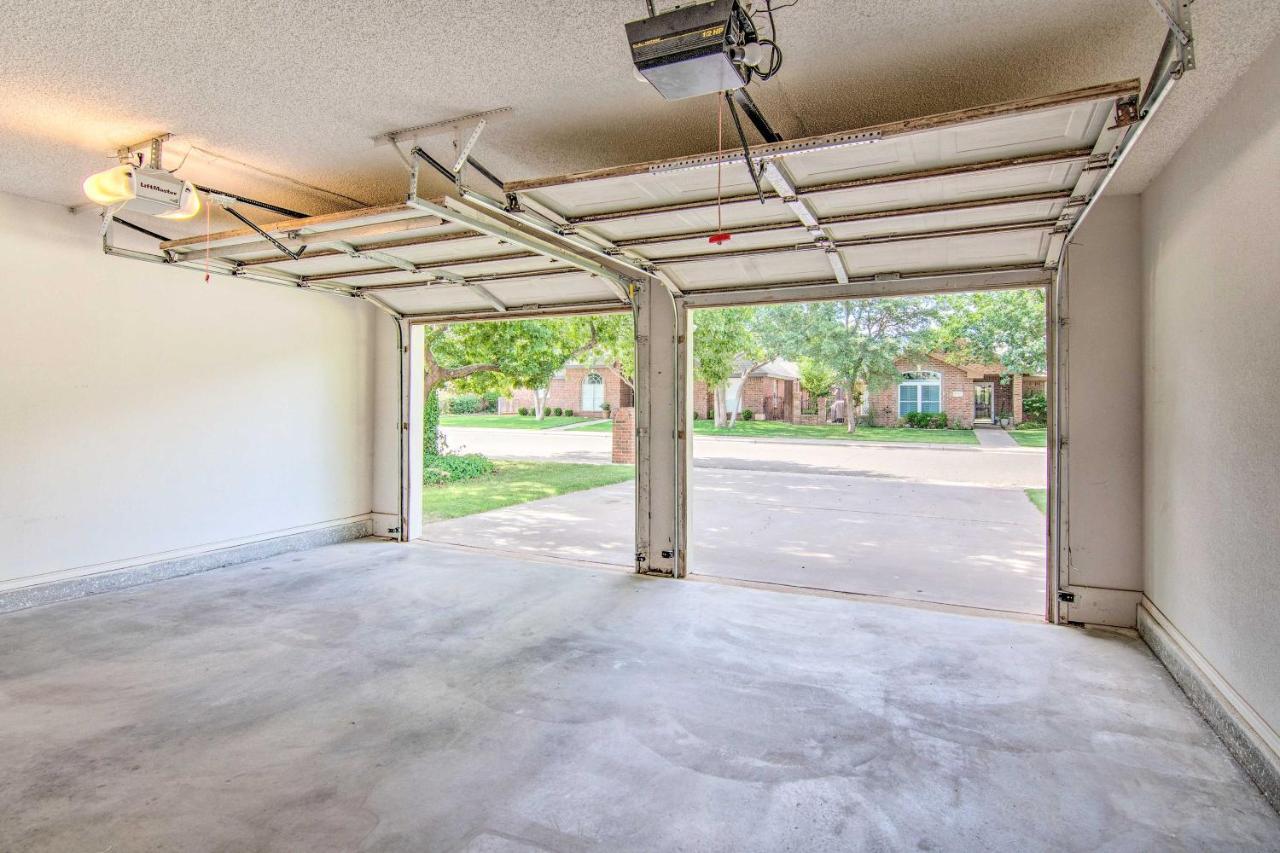 Lubbock Home With Deck And Yard - 8 Miles To Ttu! Exterior photo